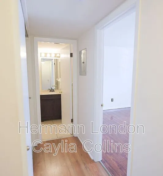 725 Ridgeside Dr #H — Photo 14