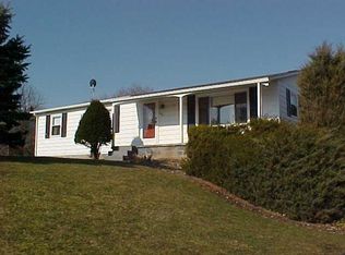 8386 Lake Street Rd, Le Roy, NY 14482