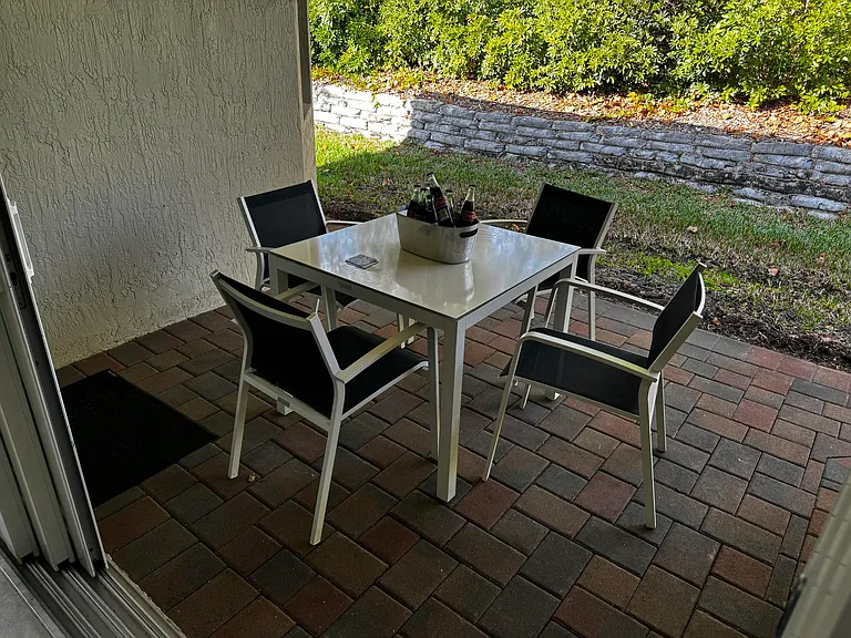 6008 Bella Rosa Ln — Photo 27