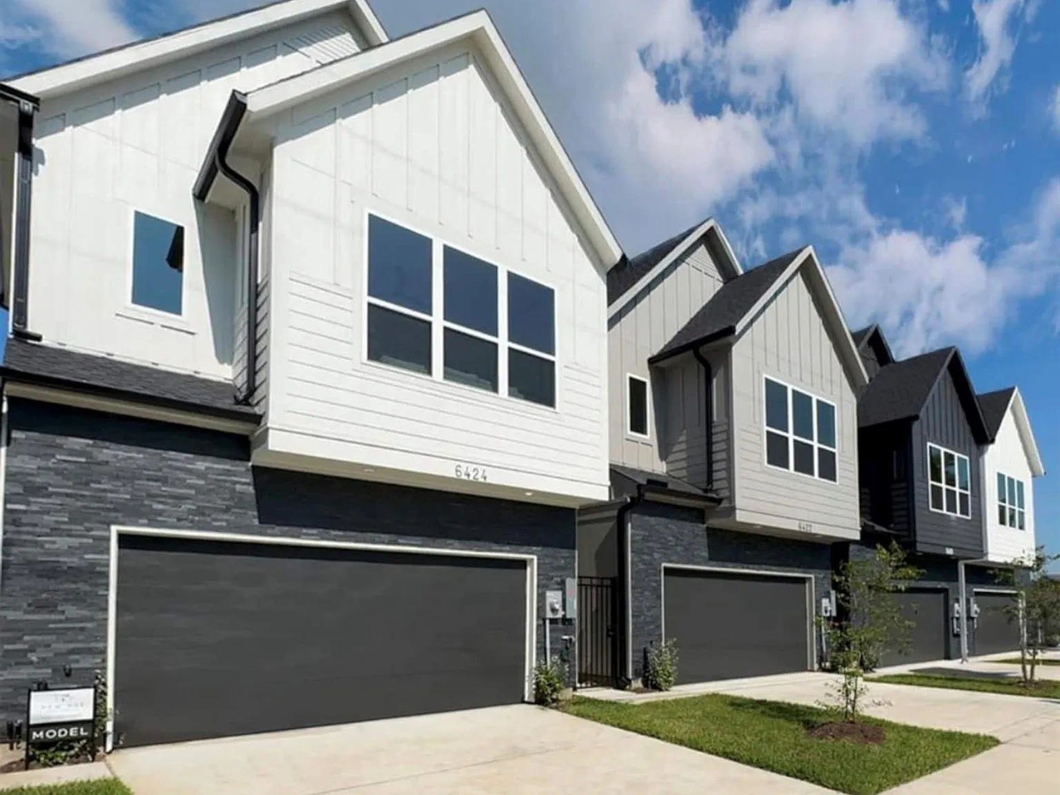 4 bed, 3.5 bath, 2136 sqft, $3,200 — Photo 1
