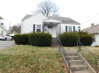 407 N 4th St, Danville, KY 40422