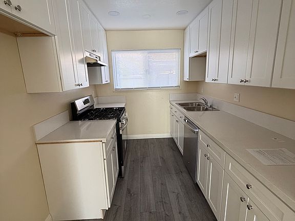 3rd image of 13524 Village Dr