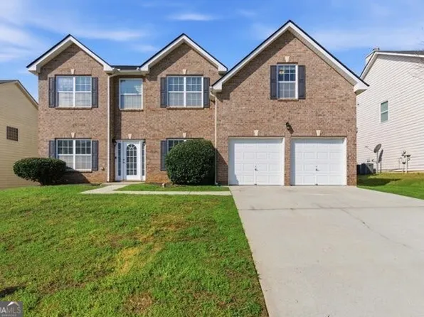 4925 Locherby Dr, Fairburn, GA 30213