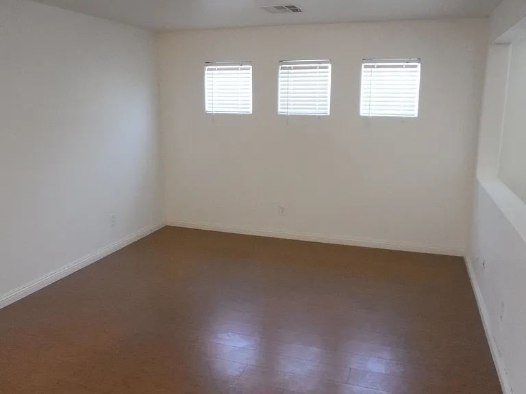 10680 Foggy Glen Ave — Photo 10