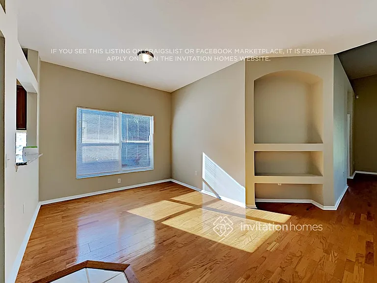 12331 Hollybush Ter — Photo 8