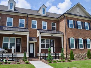 902 Wake Towne Dr, Raleigh, NC 27609