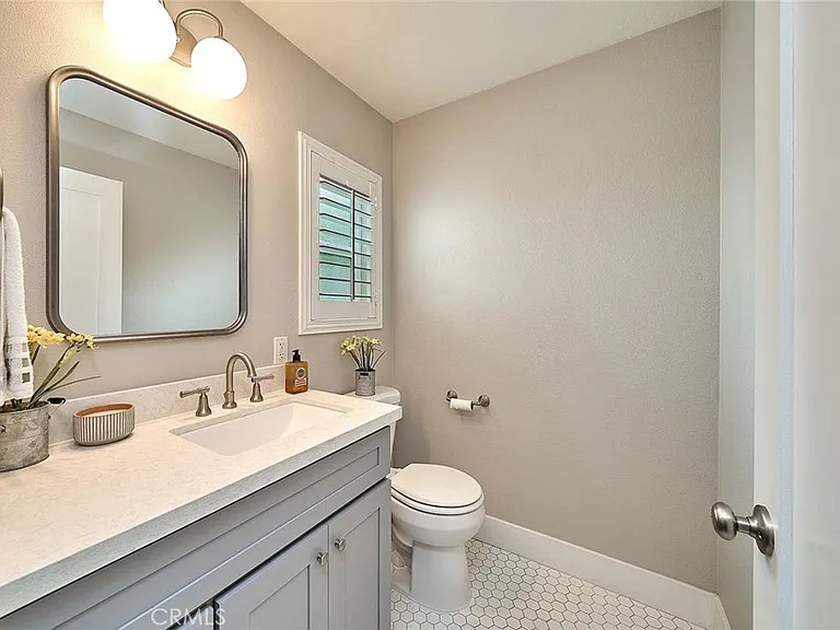 24240 Ocean Ave — Photo 18