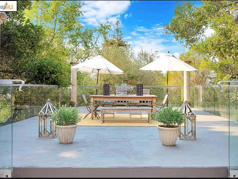 1 Hillwood Pl — Photo 22
