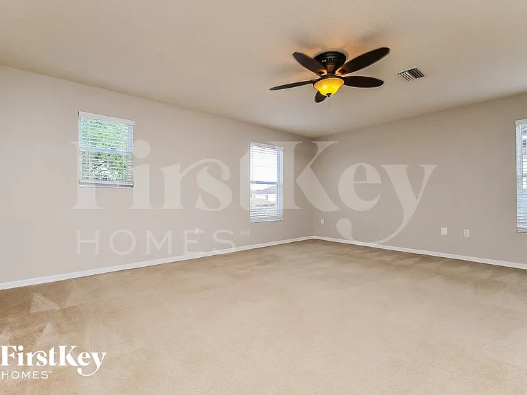 6942 Lake Eaglebrooke Dr — Photo 5