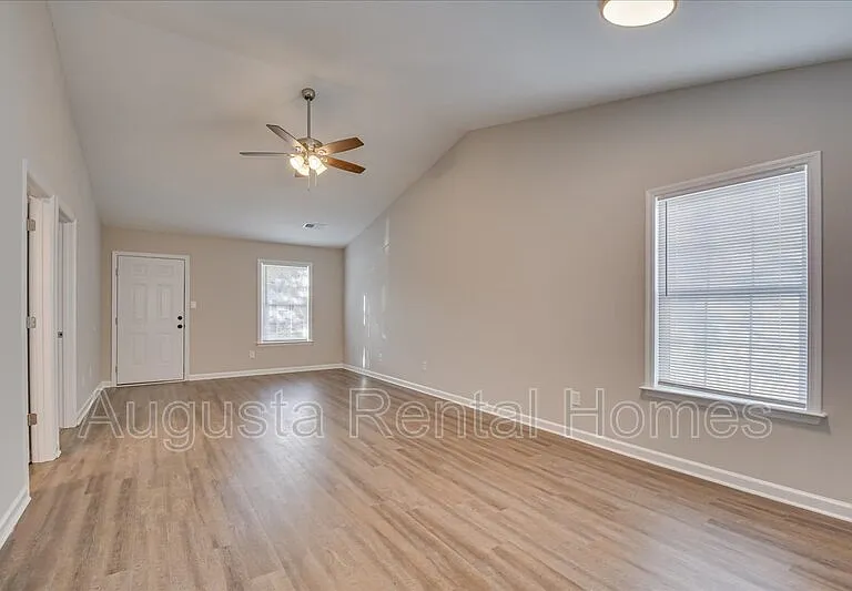 1531 Abby Way #1 — Photo 6