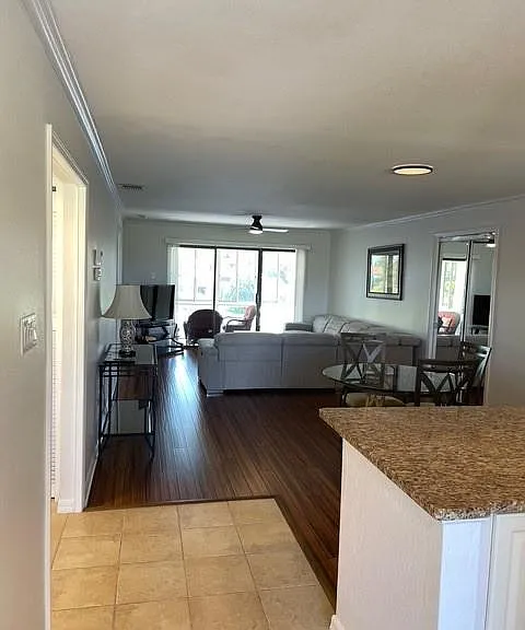 632 Victoria Dr #201 — Photo 13