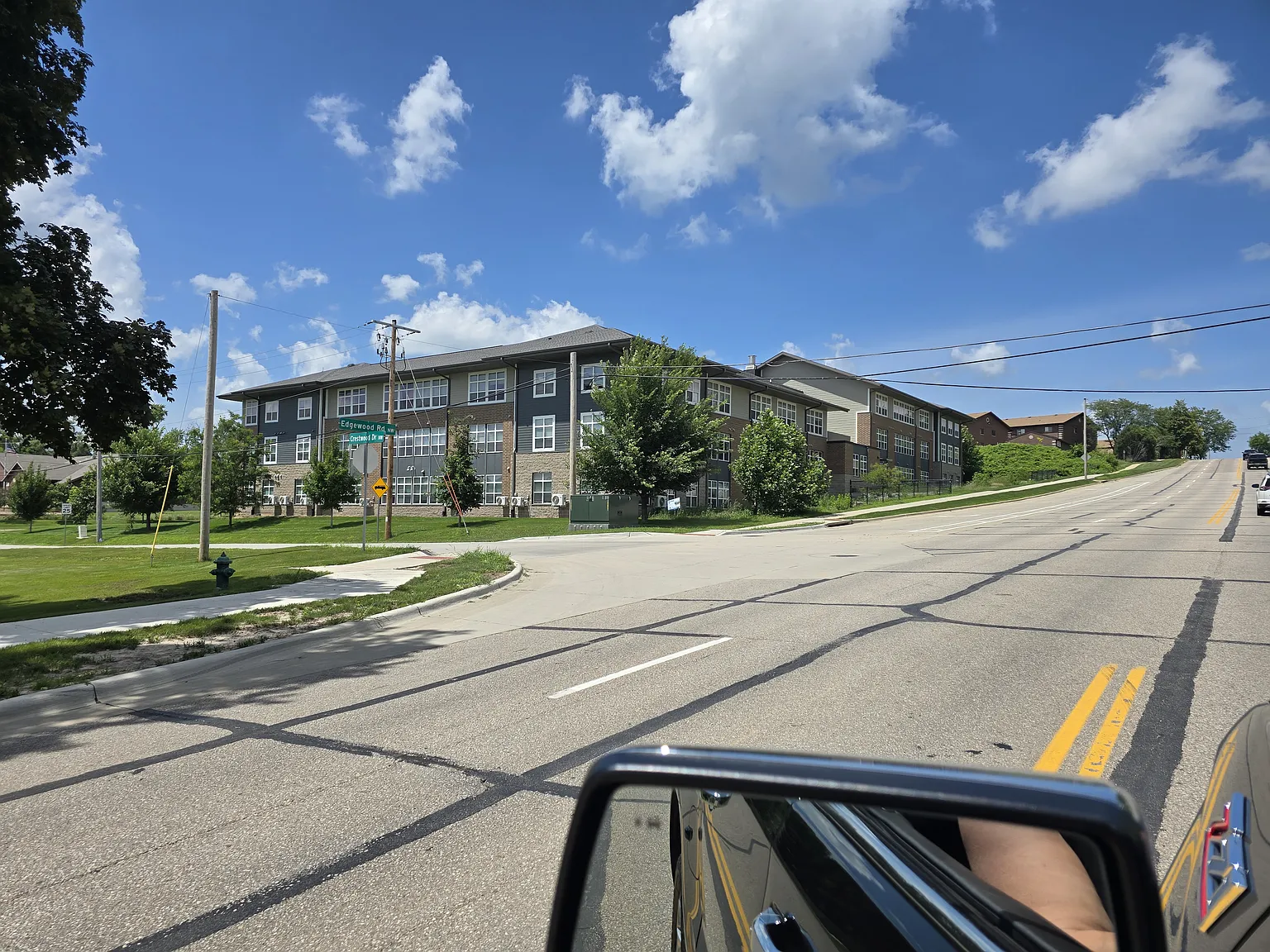 Crestwood Ridge — Photo 3