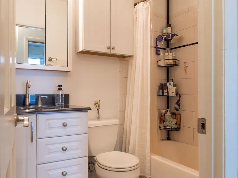 30 Vinton St #1 — Photo 12