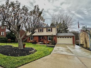 326 Tara Dr, Pittsburgh, PA