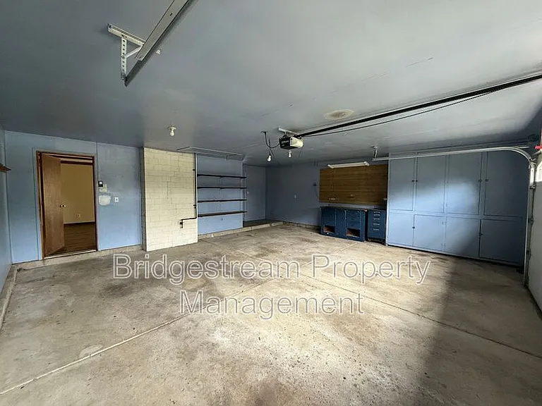 2135 E Rahn Rd — Photo 19
