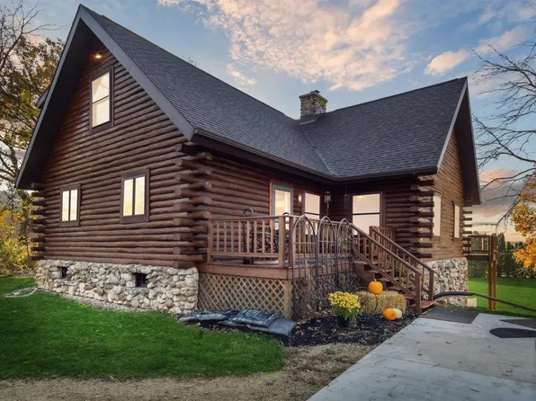 285 County Road MM, Brooklyn, WI 53521