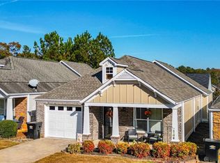 16 Luwanda Trl, Cartersville, GA 30120