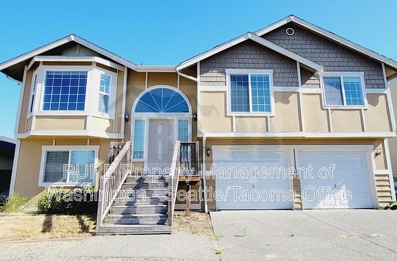 1st image of 635 27th St SE