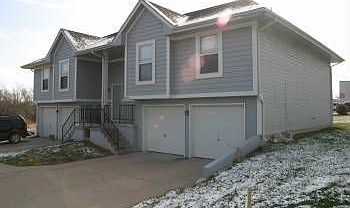 2nd image of 4423 E 139th St
