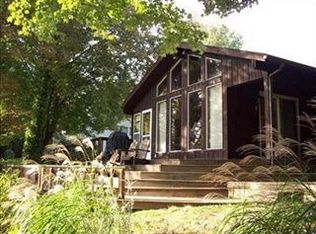 1960 Bridgeview Ln, Conneaut, OH 44030