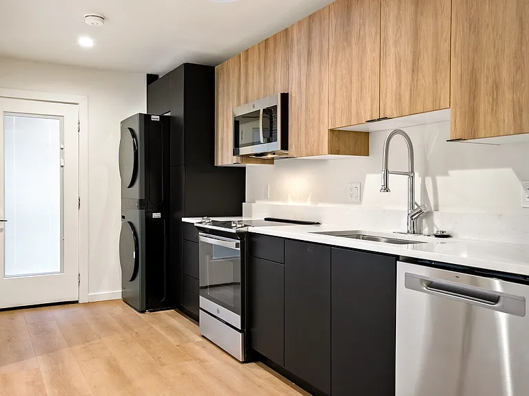 152 Cuesta Dr #2 — Photo 1