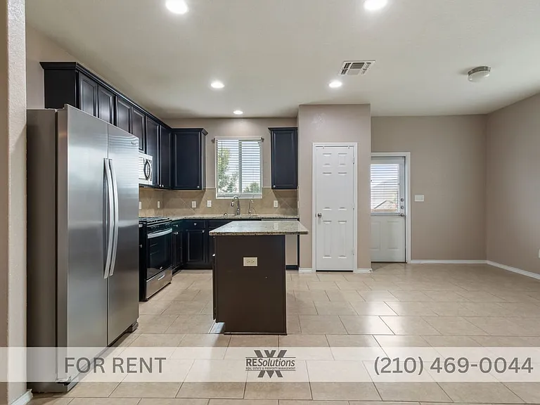 12919 Limestone Way — Photo 32