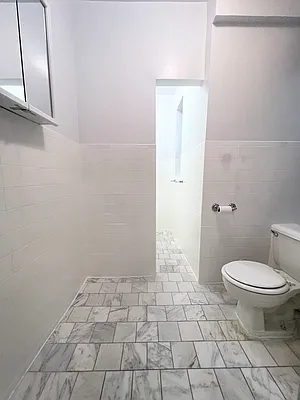 Rented by City Connections Realty | media 6