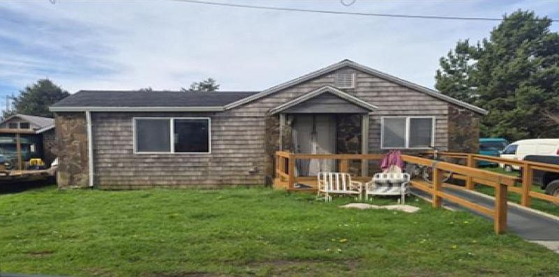 1st image of 331 N Dolphin St