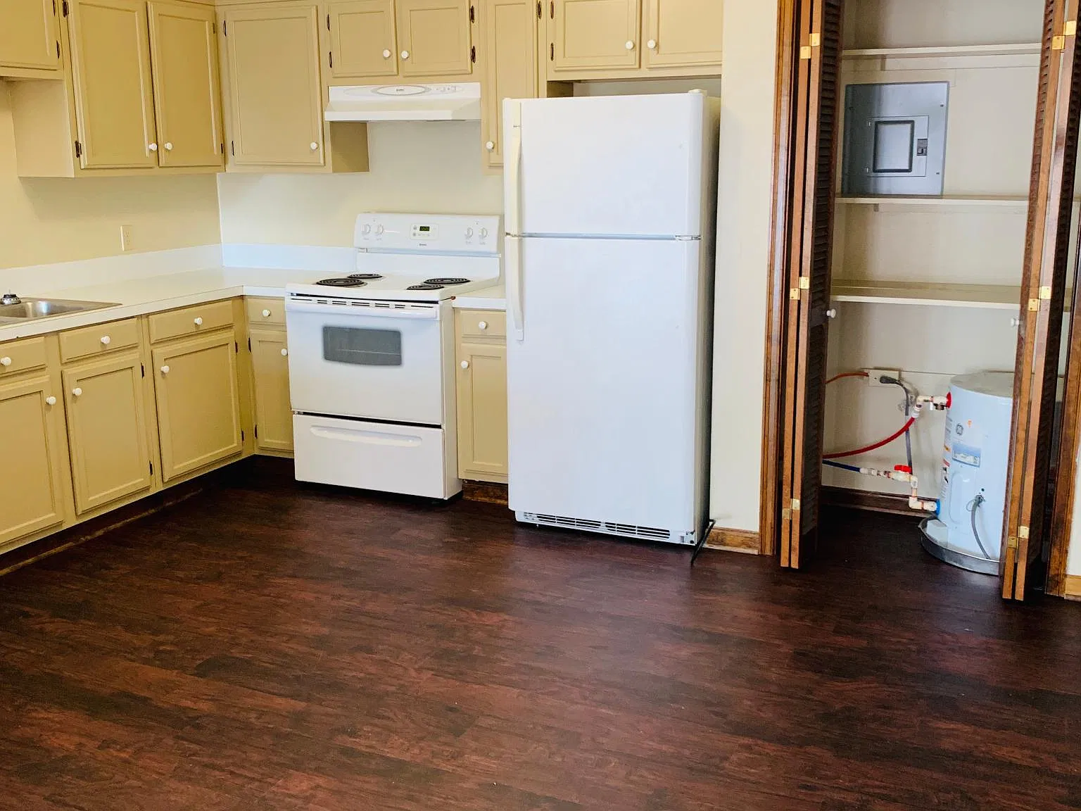 2 bed, $800 — Photo 4