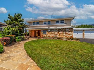 1298 Beech St, Atlantic Beach, NY 11509