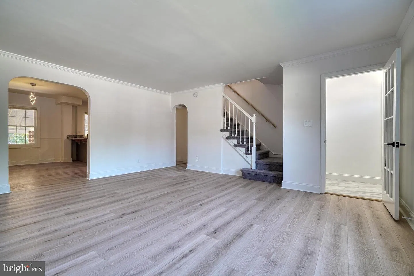 3 bed, 2.0 bath, 1905 sqft, $2,500 — Photo 4