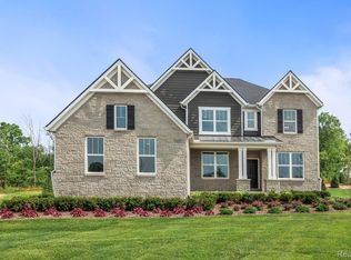 58579 Stuart Dr, South Lyon, MI 48178