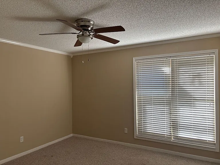 5175 Patterson Rd — Photo 12