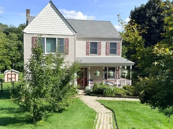 6 Helen St, Hopatcong Boro, NJ 07874