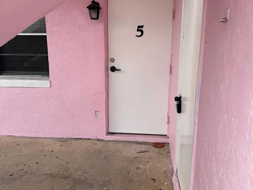 119 Marcelle Ave #5