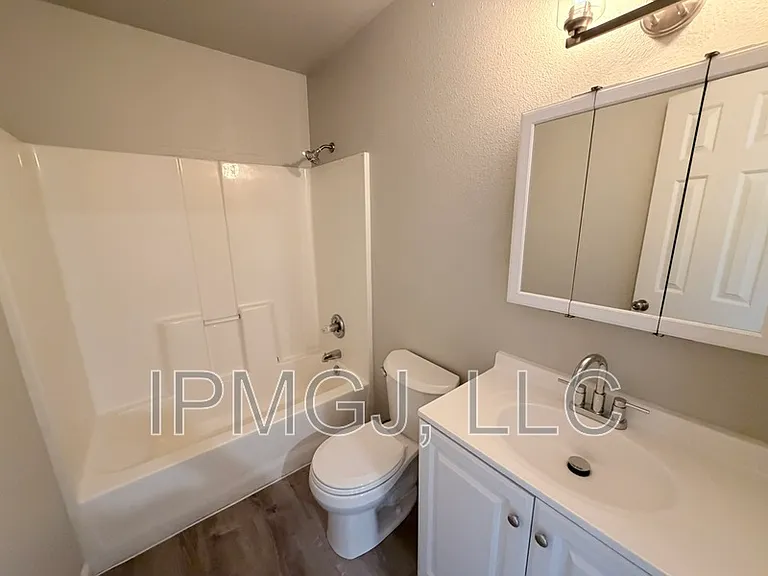 3246.5 Downey Ct #3 — Photo 5