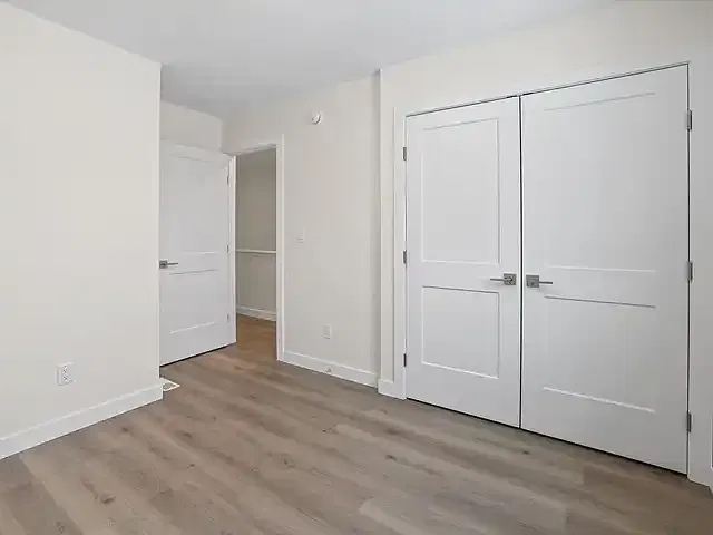 267 Devon Ave #1 — Photo 11