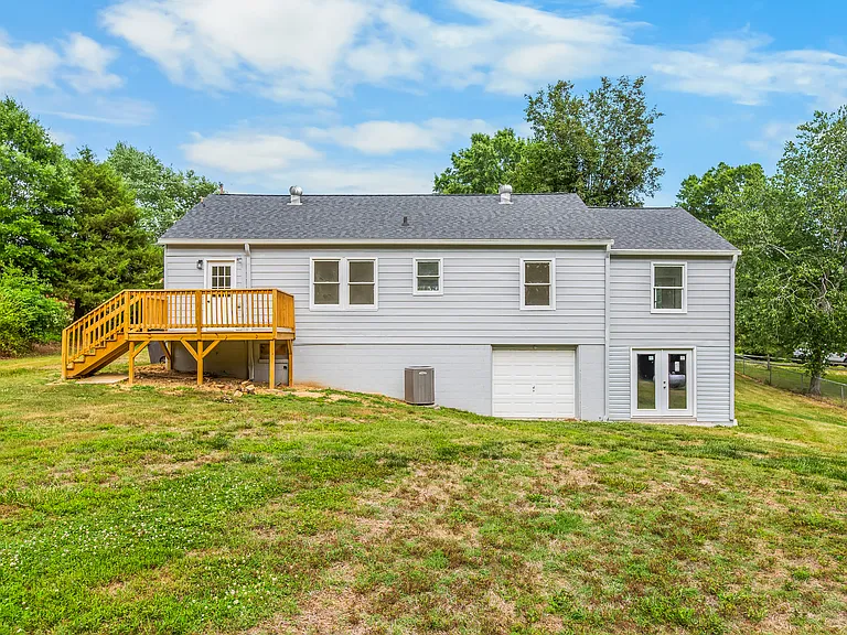 5220 Brenda Dr — Photo 21