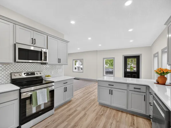 402 North St, Guthrie Center, IA 50115