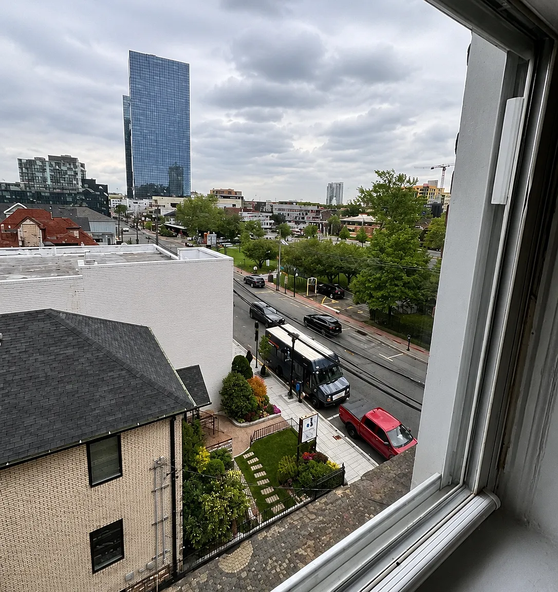 1575 Palisades Blvd — Photo 3
