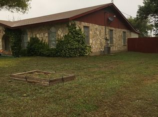 105 N Broadview St, Del Rio, TX 78840