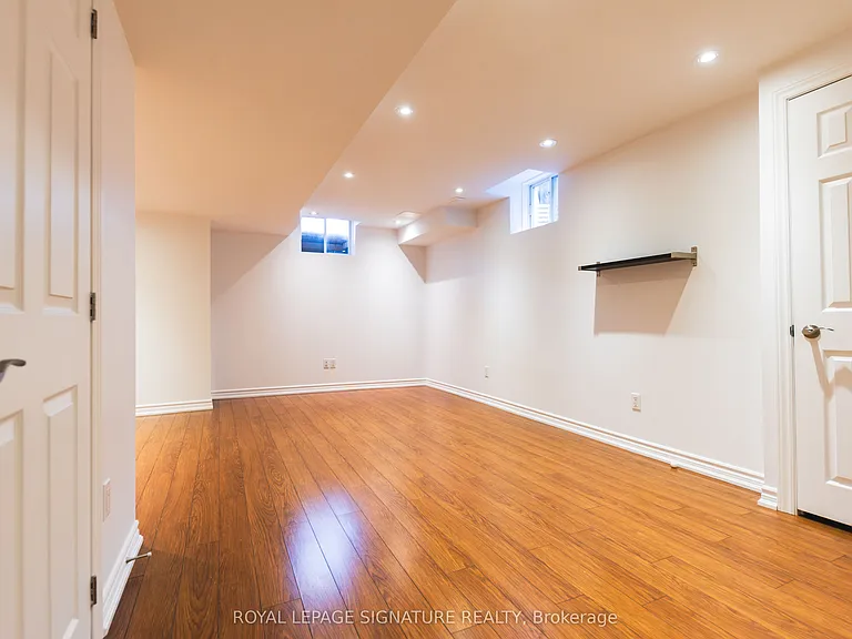 3082 Cabano Cres — Photo 10