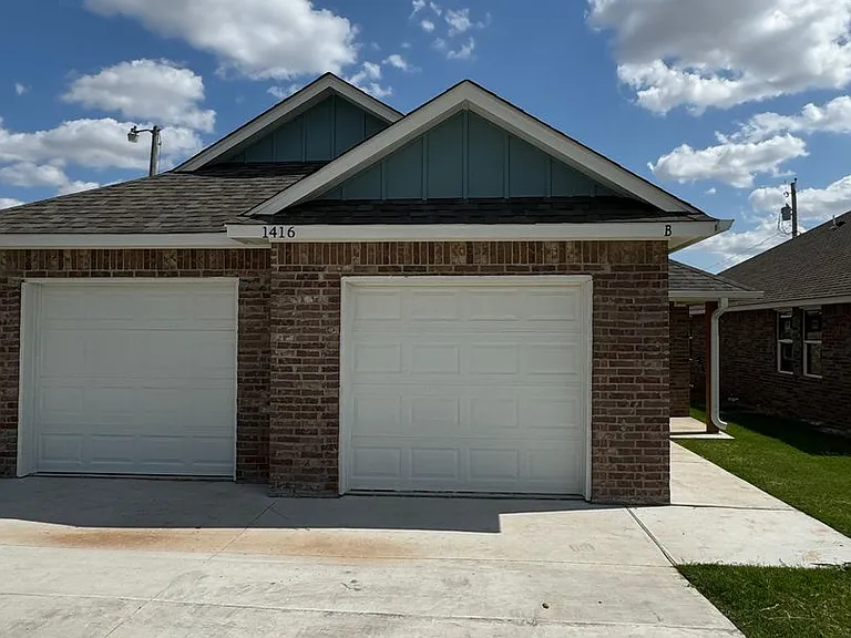 1416 SW Texas Ave — Photo 1