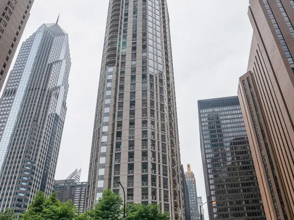 222 N Columbus Dr APT 4305, Chicago, IL 60601