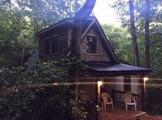 120 Old Wagon Trl, Fairview, NC 28730