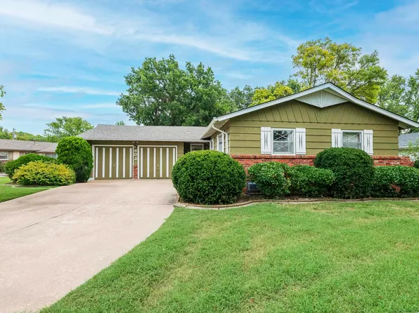 802 S Eastmoor St, Wichita, KS 67207