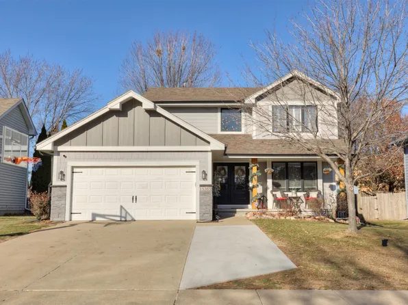 15365 Ridgeview Dr, Clive, IA 50325