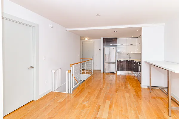 Rented by MySpaceNYC | media 7