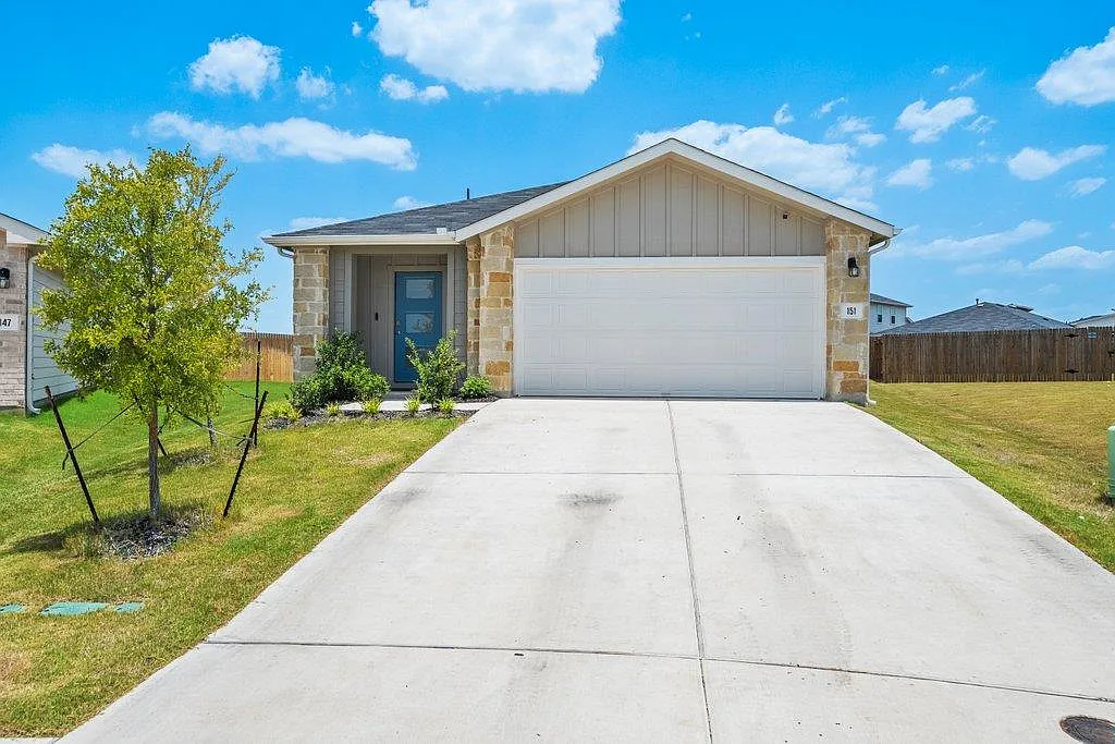 3 bed, 2.0 bath, 1555 sqft, $1,975 — Photo 2