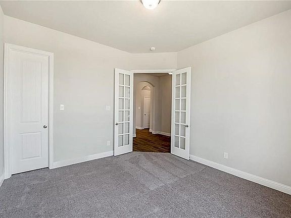 5th image of 1705 Fox Meadow Dr